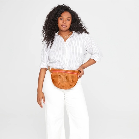 Clare V. Grande Fanny Tan Rattan Leather with Red Zipper - Picture 5 of 12